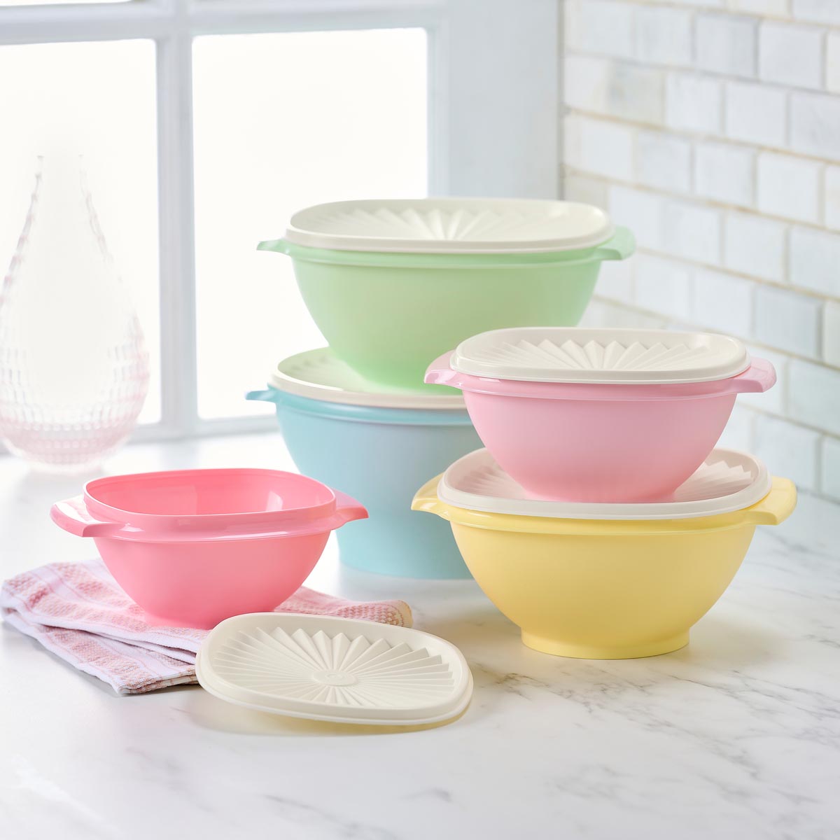 Vintage Servalier® 5-Piece Mixing Bowl Set with Lids