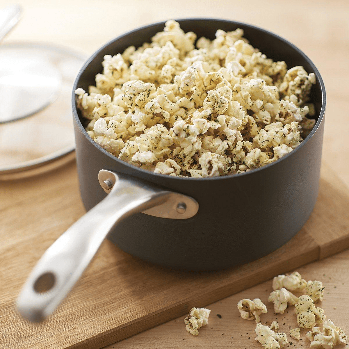 Chef Series II Non-Stick Saucepan with Glass Lid – 2.6 qt