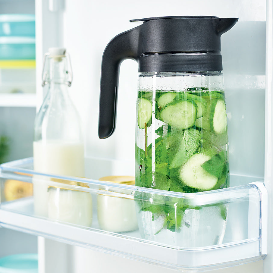 Clearly Elegant® 1.7L Pitcher with Strainer Lid – Unbreakable Tritan